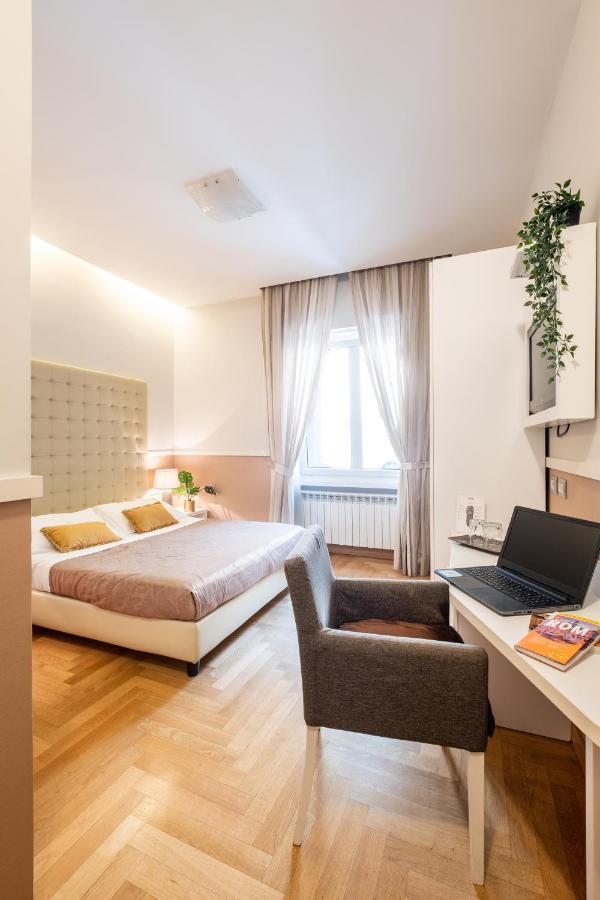 Rome River Inn Esterno foto