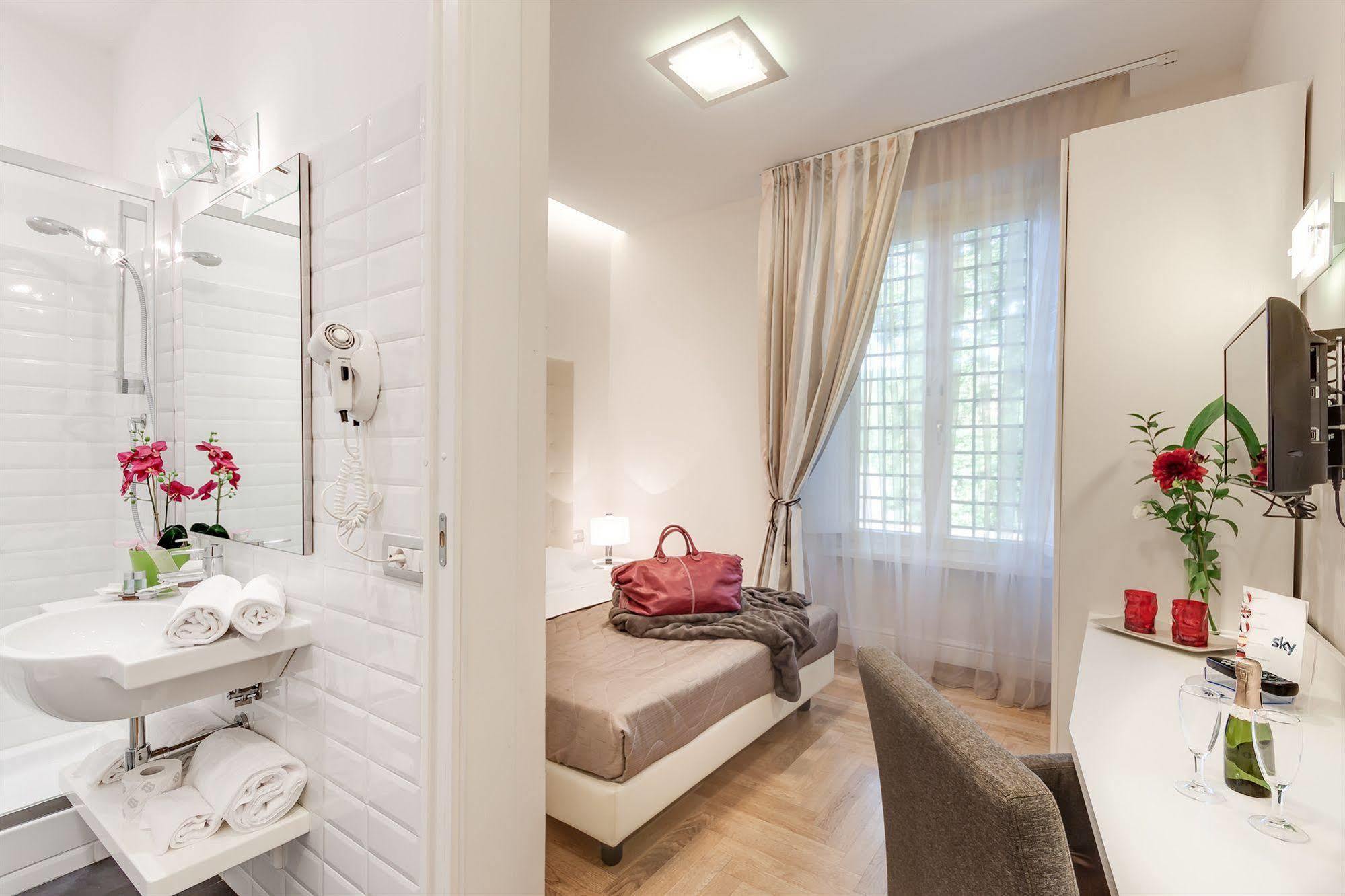 Rome River Inn Esterno foto